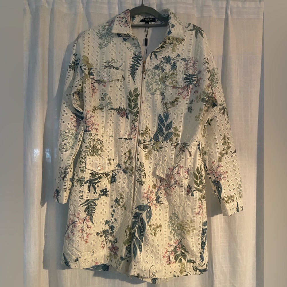 BEULAH Floral Eyelet Lace Romper M